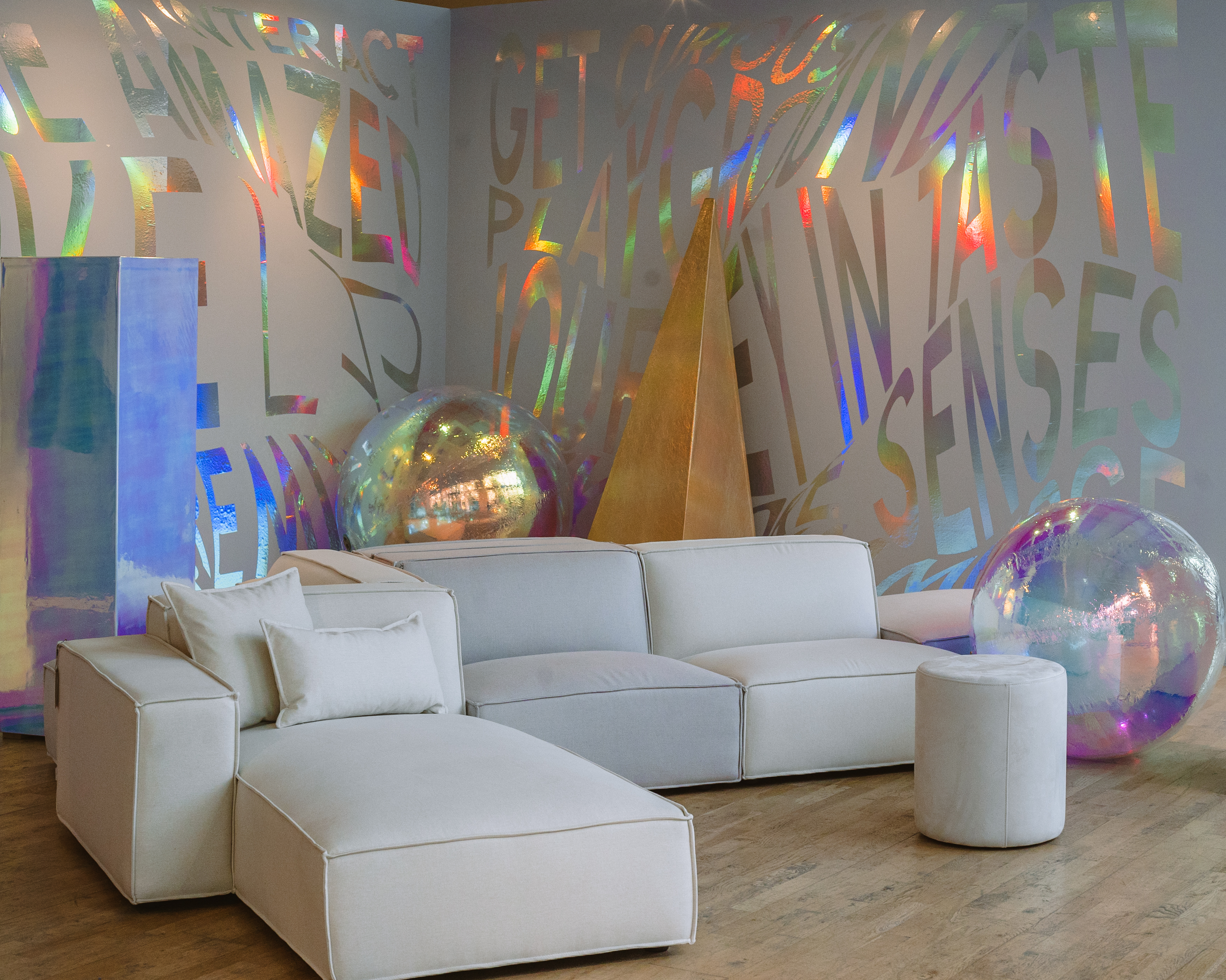 Black Friday Deep Dive: Uncovering the Best Deals on Modular Sofas